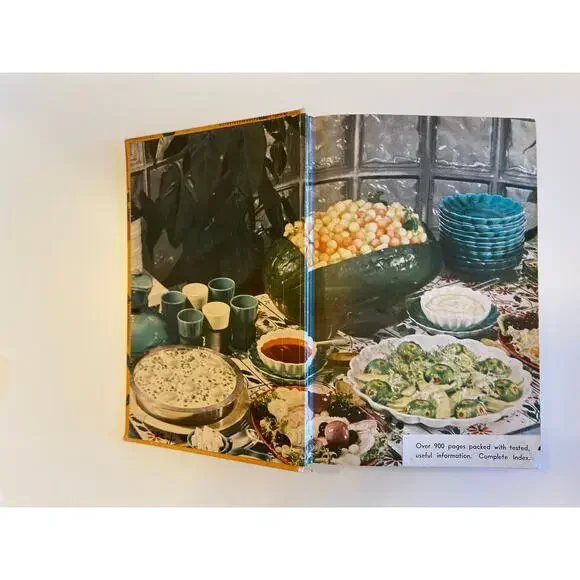 The Good Housekeeping Vintage Collectable Hardcover Cookbook 1942 Edition - Picture 4 of 10